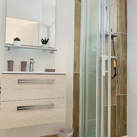 別荘 Le Commodore Maison Avec Piscine/parking/wifi/plages 5kms レ・マトゥ