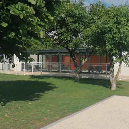 Le Commodore Maison Avec Piscine/parking/wifi/plages 5kms Casa vacanze