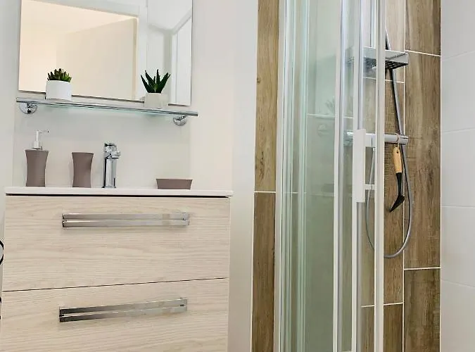 Semesterbostad Le Commodore Maison Avec Piscine/parking/wifi/plages 5kms Les Mathes