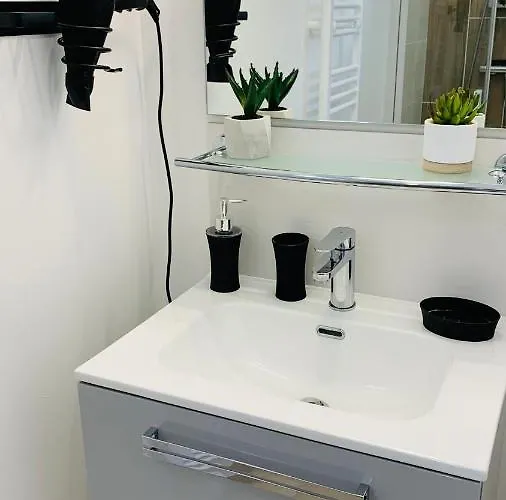 Le Commodore Maison Avec Piscine/parking/wifi/plages 5kms Semesterbostad Les Mathes