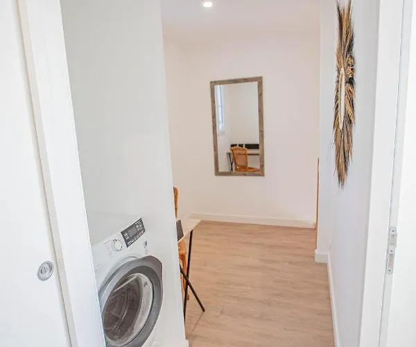 Semesterbostad Le Commodore Maison Avec Piscine/parking/wifi/plages 5kms *